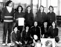 č. 08 - 1977 - Okresné kolo vo volejbale, víťazné družstvo