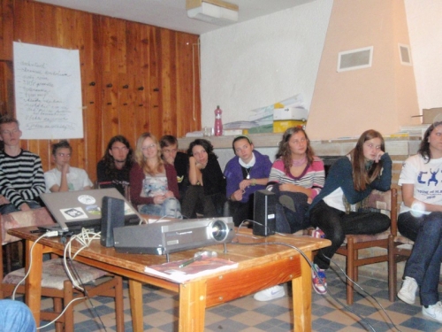 201011081431060.p1010077