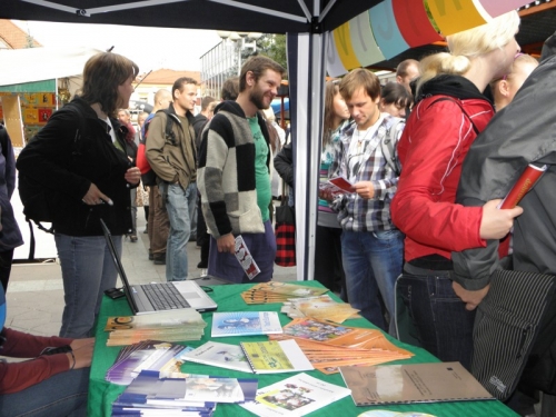 201109281156540.p9230123