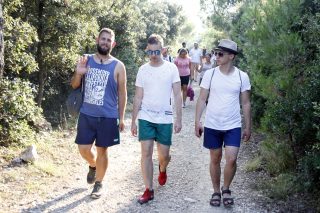 201911071405570.mg-8507-320x213