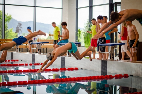 202407221143070.okresne-kolo-v-plavani-175