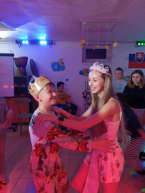 202503031028240.img-20250220-003837